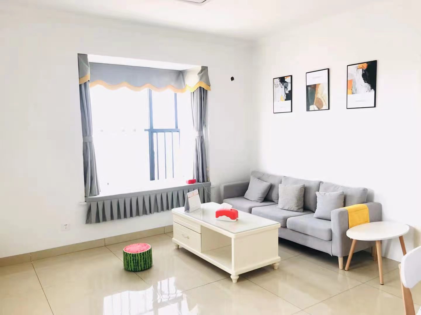 巴陵壹号 1室1厅1卫 1600.0元/月 巴陵壹号 1室1厅1卫 1600.0元/月室内图