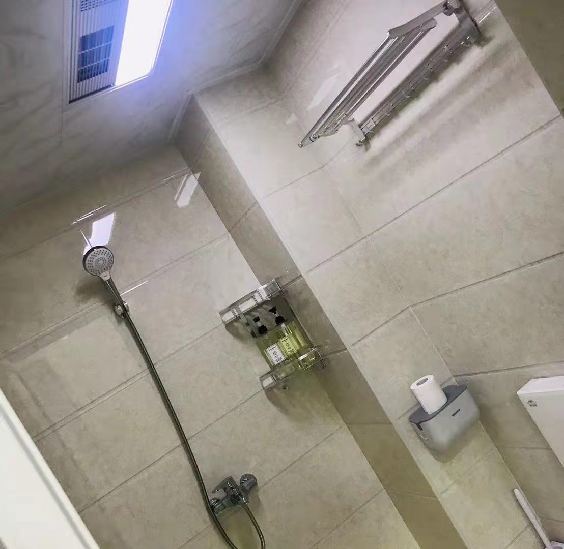 巴陵壹号 1室1厅1卫 1600.0元/月 巴陵壹号 1室1厅1卫 1600.0元/月室内图