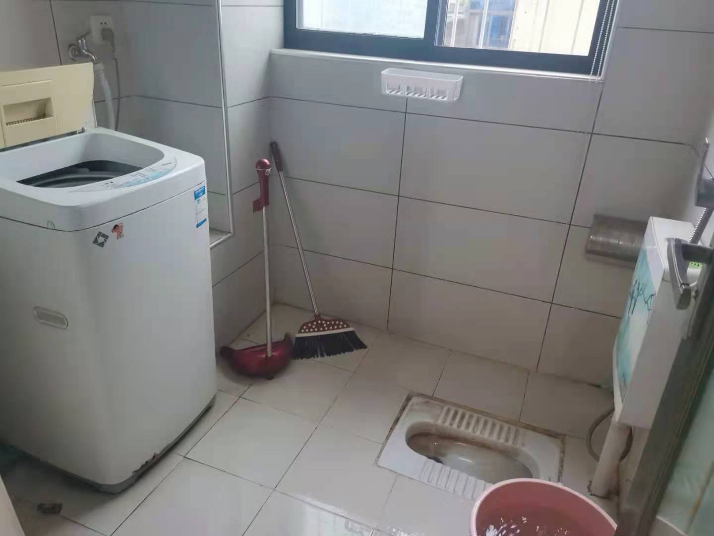 时代华府  2室1厅1卫    1500.0元/月 时代华府  2室1厅1卫    1500.0元/月室内图