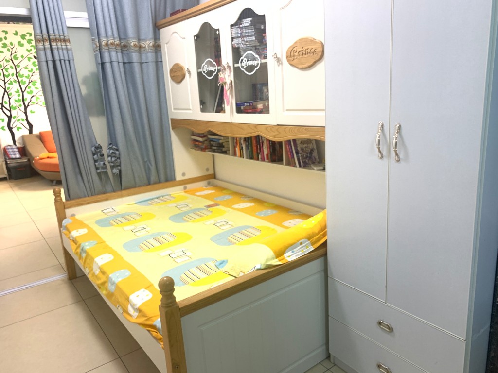 愉景湾东域  4室2厅2卫   124.80万卫生间