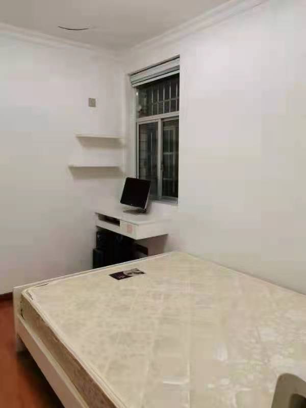 阳光小区  2室2厅1卫    27.0万 阳光小区  2室2厅1卫    27.0万卧室