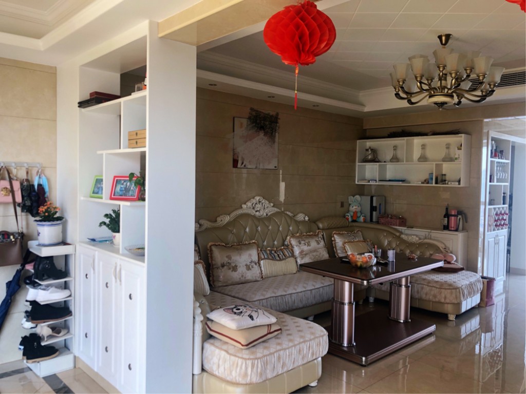 万和世家 3室2厅2卫 88.8万 万和世家 3室2厅2卫 88.8万客厅