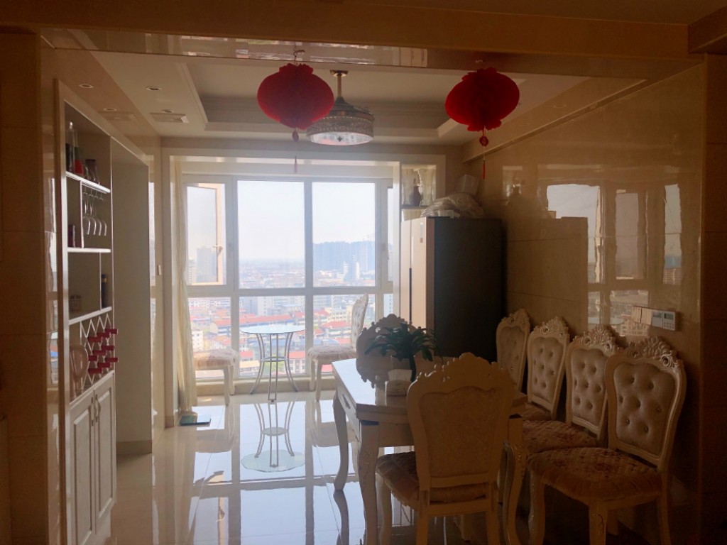 万和世家 3室2厅2卫 88.8万 万和世家 3室2厅2卫 88.8万客厅