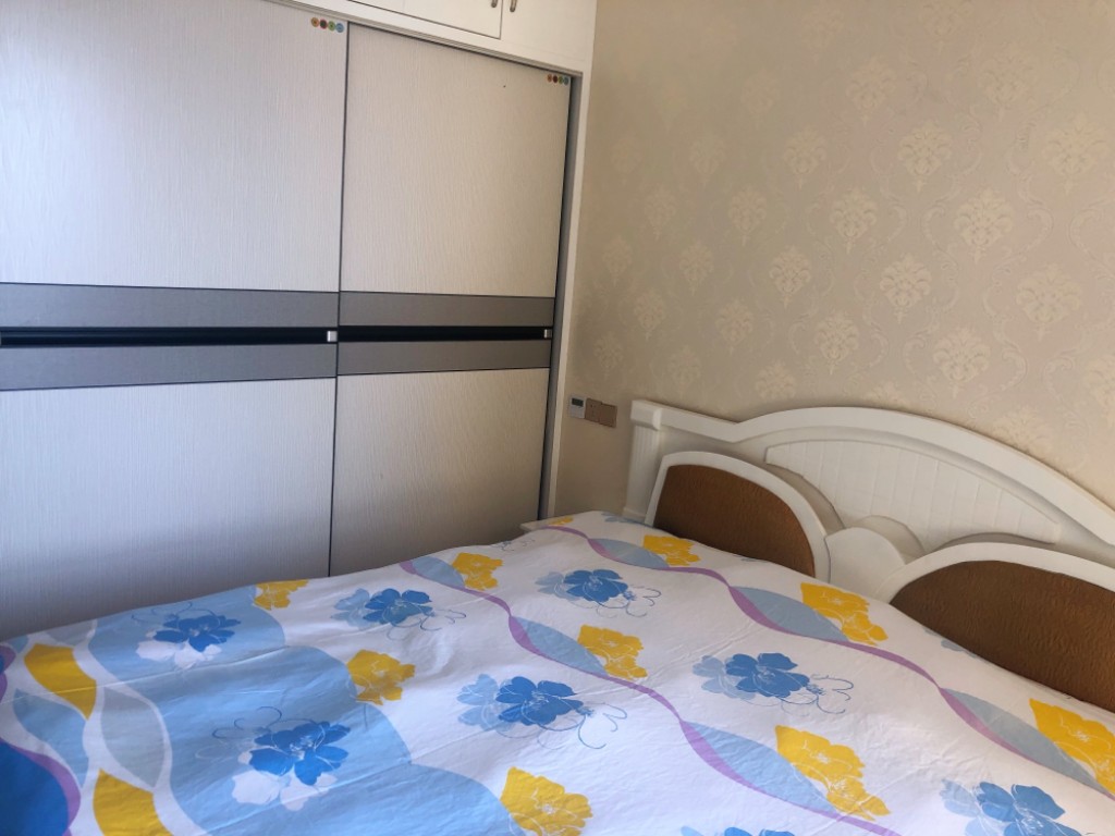 万和世家 3室2厅2卫 88.8万 万和世家 3室2厅2卫 88.8万卧室