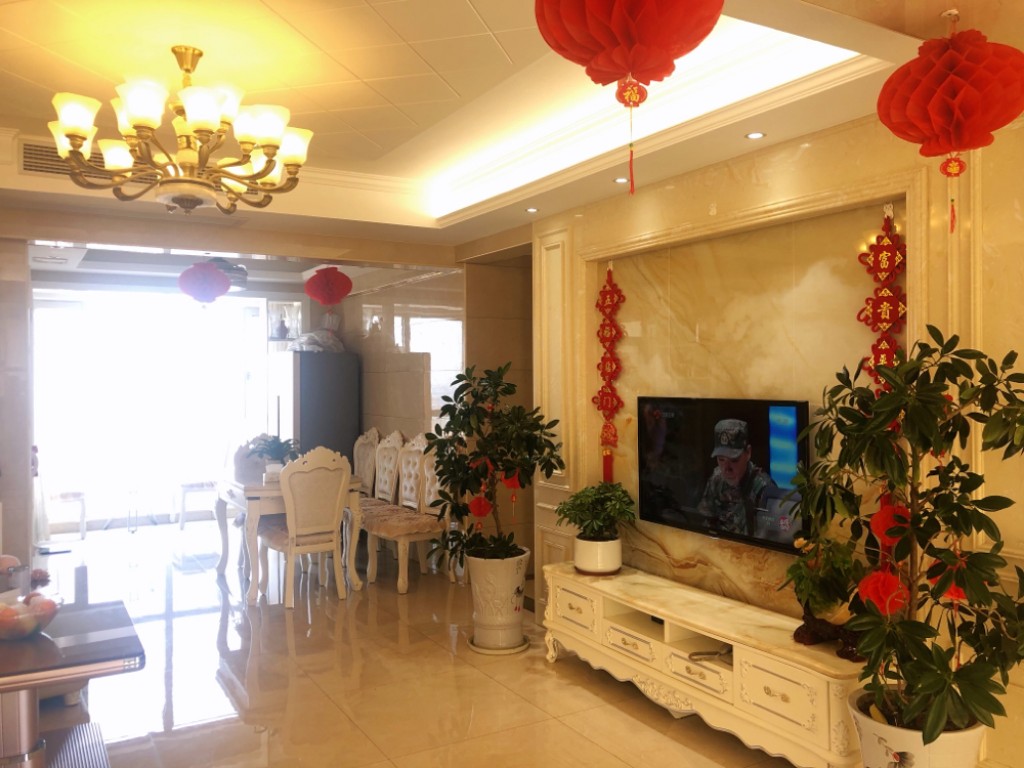 万和世家 3室2厅2卫 88.8万 万和世家 3室2厅2卫 88.8万客厅