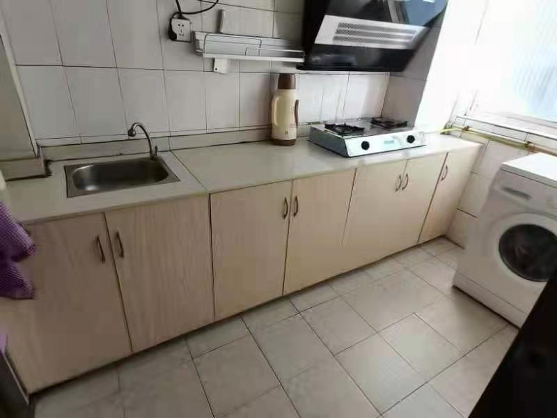 城南春天(金城大厦)  1室1厅1卫    1200.0元/月 城南春天(金城大厦)  1室1厅1卫    1200.0元/月室内图