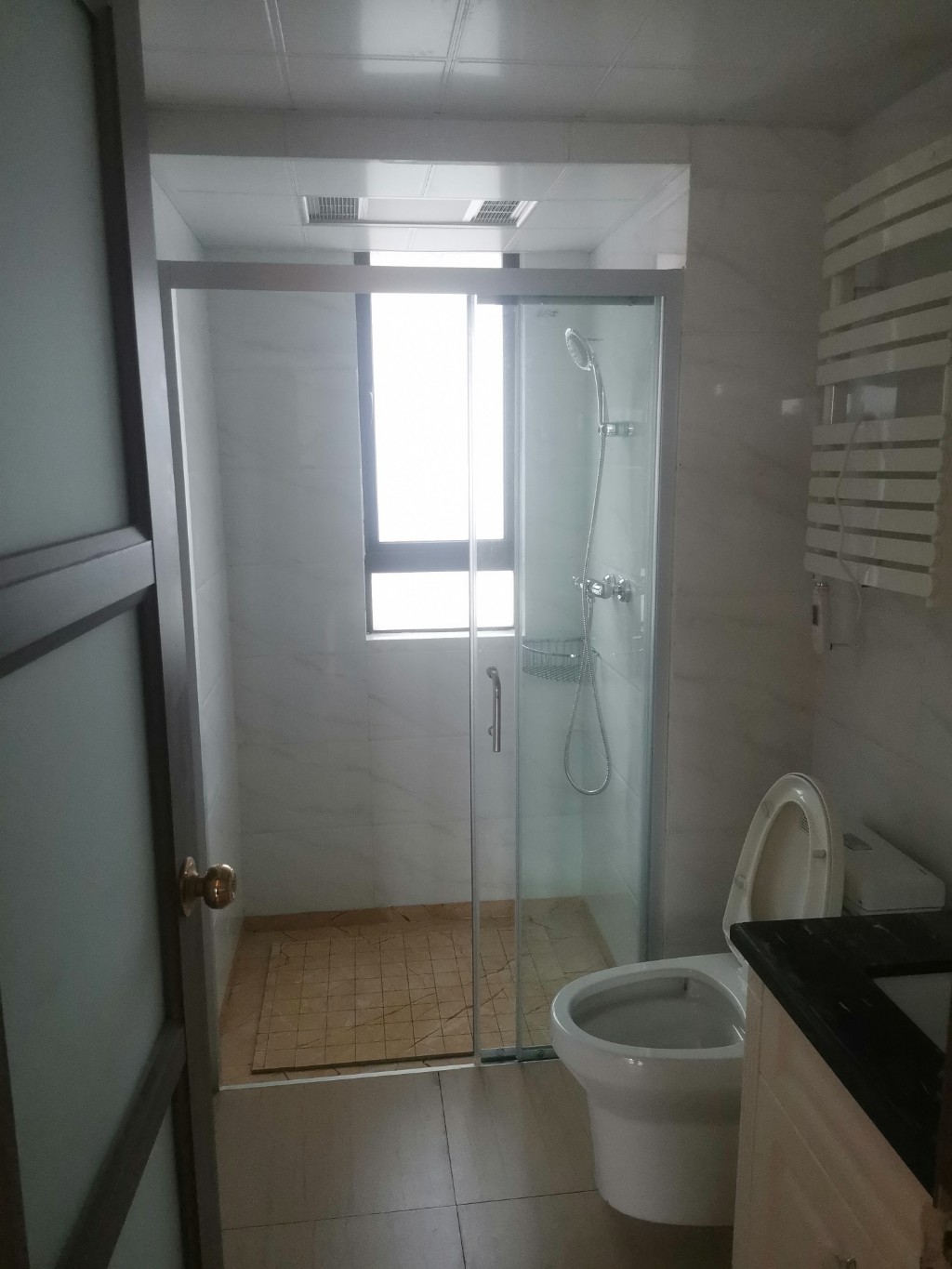 华耀碧桂园十里江湾天汇  4室2厅2卫    2000.0元/月 华耀碧桂园十里江湾天汇  4室2厅2卫    2000.0元/月室内图