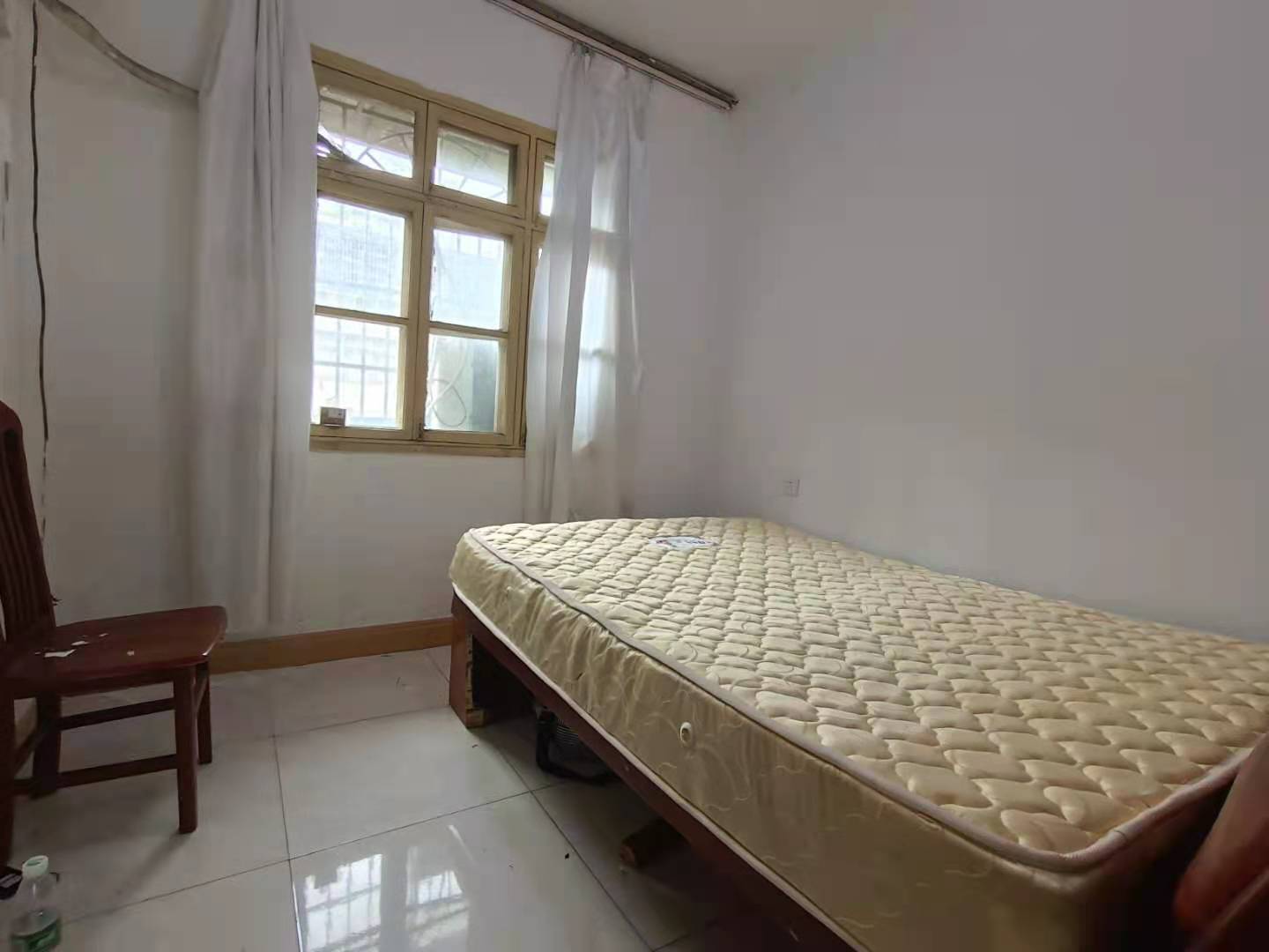 益清综合楼 3室2厅1卫 900.0元/月 益清综合楼 3室2厅1卫 900.0元/月室内图