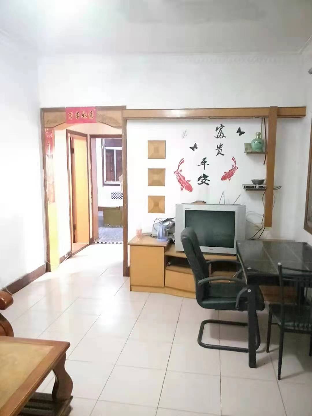 王塔冲二村  3室2厅1卫   1000.00元/月室内图