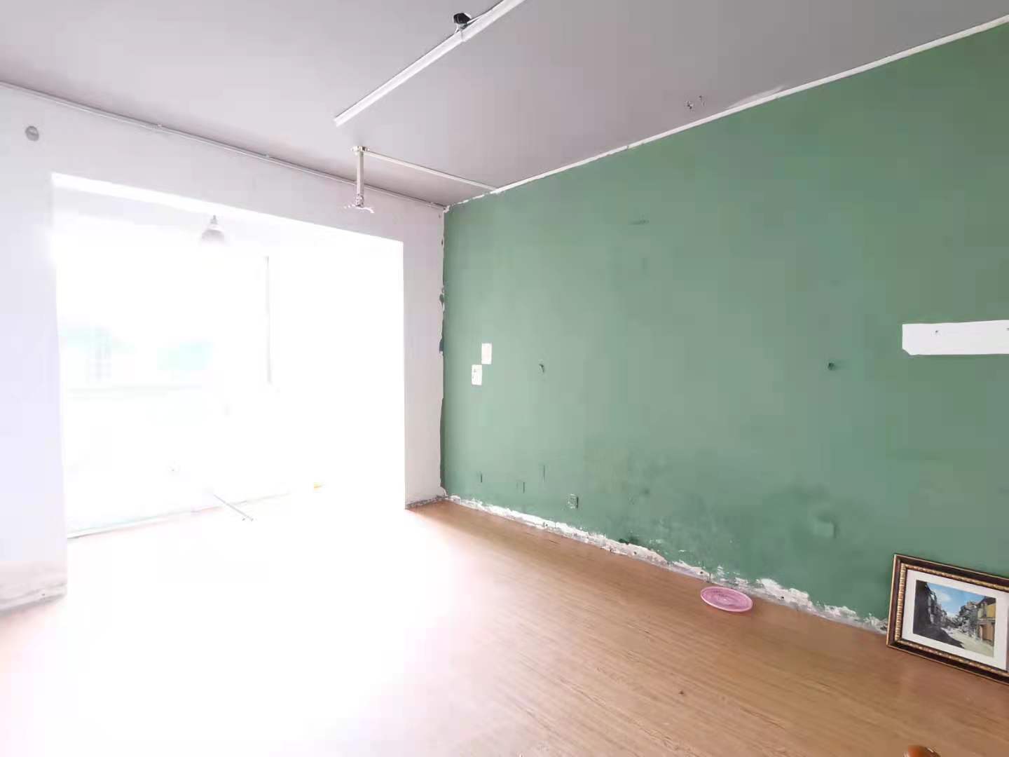 省建苑小区  5室2厅1卫    3500.0元/月室内图