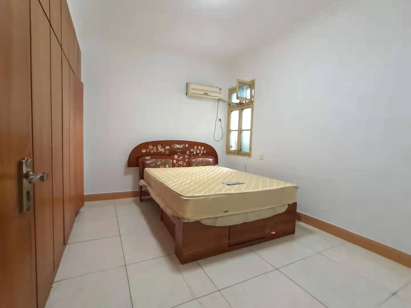 益清综合楼 3室2厅1卫 900.0元/月 益清综合楼 3室2厅1卫 900.0元/月室内图