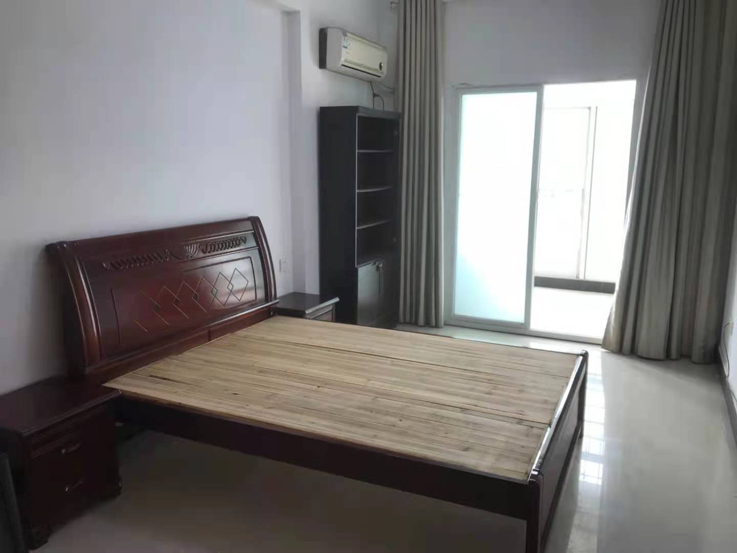 广电记者公寓  4室2厅2卫    125.0万 广电记者公寓  4室2厅2卫    125.0万卫生间