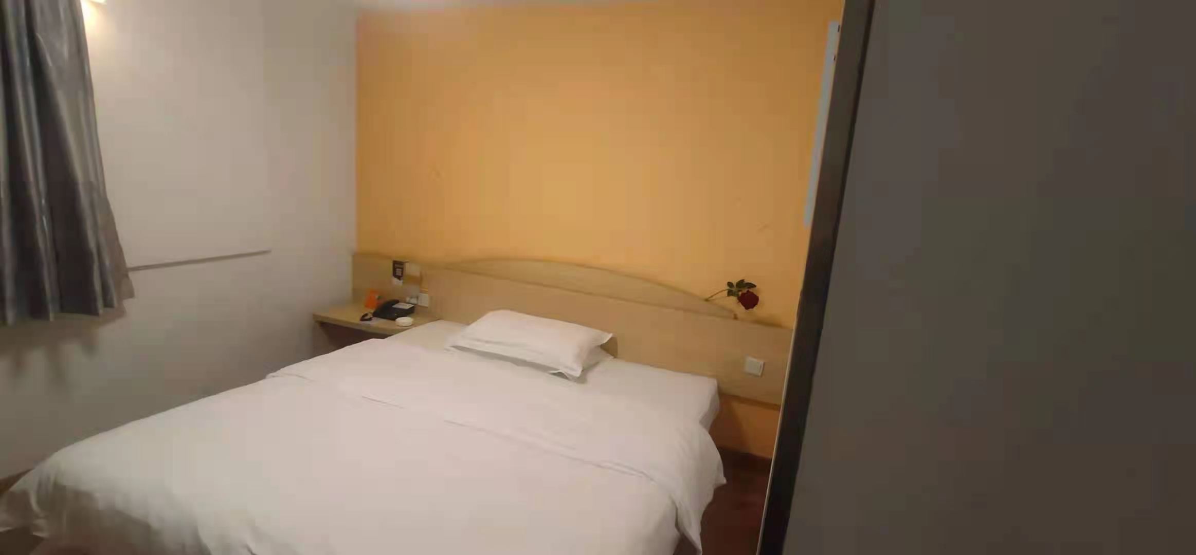 裕丰广场三区 1室1厅1卫 800.00元/月 裕丰广场三区 1室1厅1卫 800.00元/月室内图