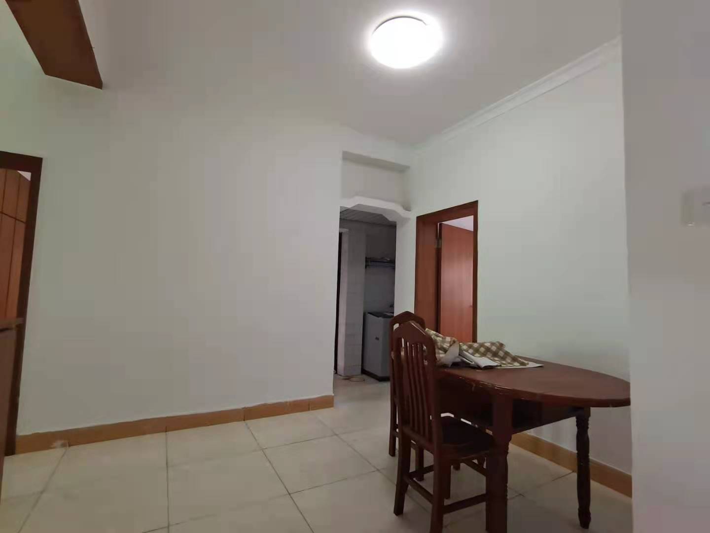 益清综合楼 3室2厅1卫 900.0元/月 益清综合楼 3室2厅1卫 900.0元/月室内图