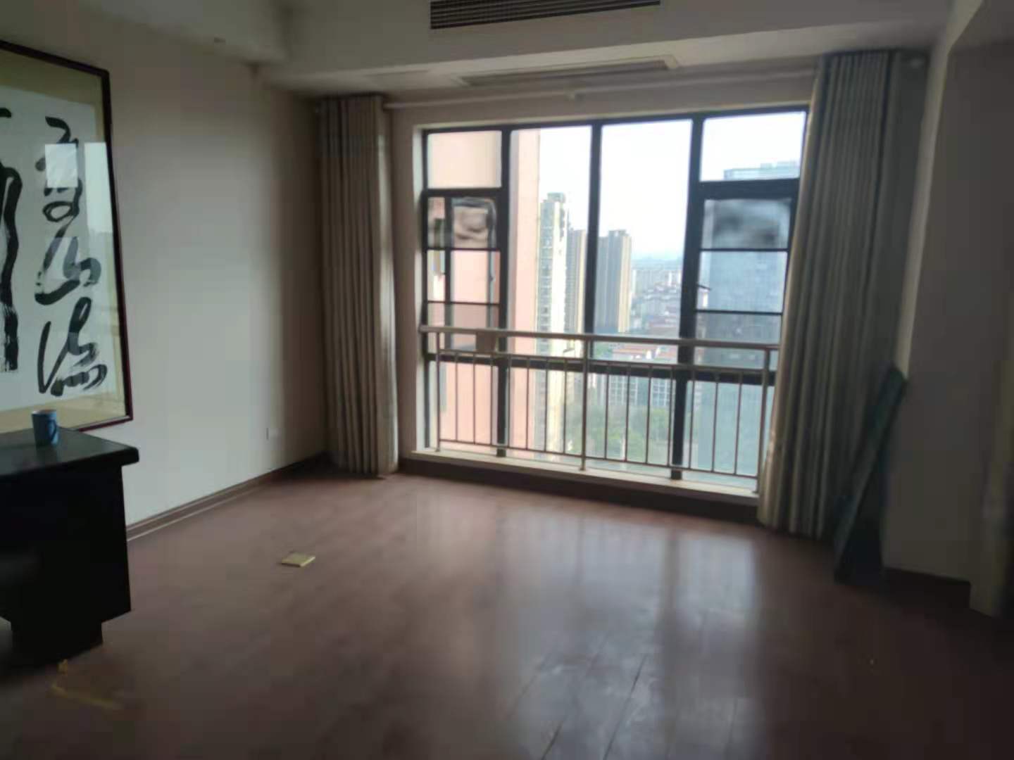 雄森国际 3室2厅2卫 95.0万 雄森国际 3室2厅2卫 95.0万客厅