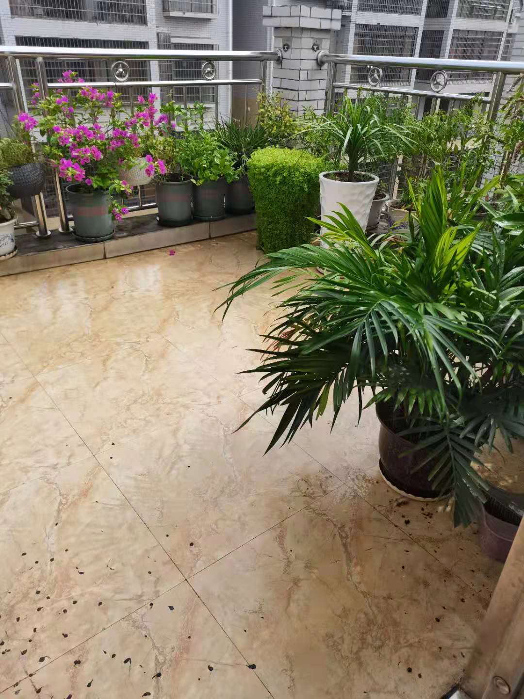 山水绿城  3室2厅1卫    47.8万 山水绿城  3室2厅1卫    47.8万阳台