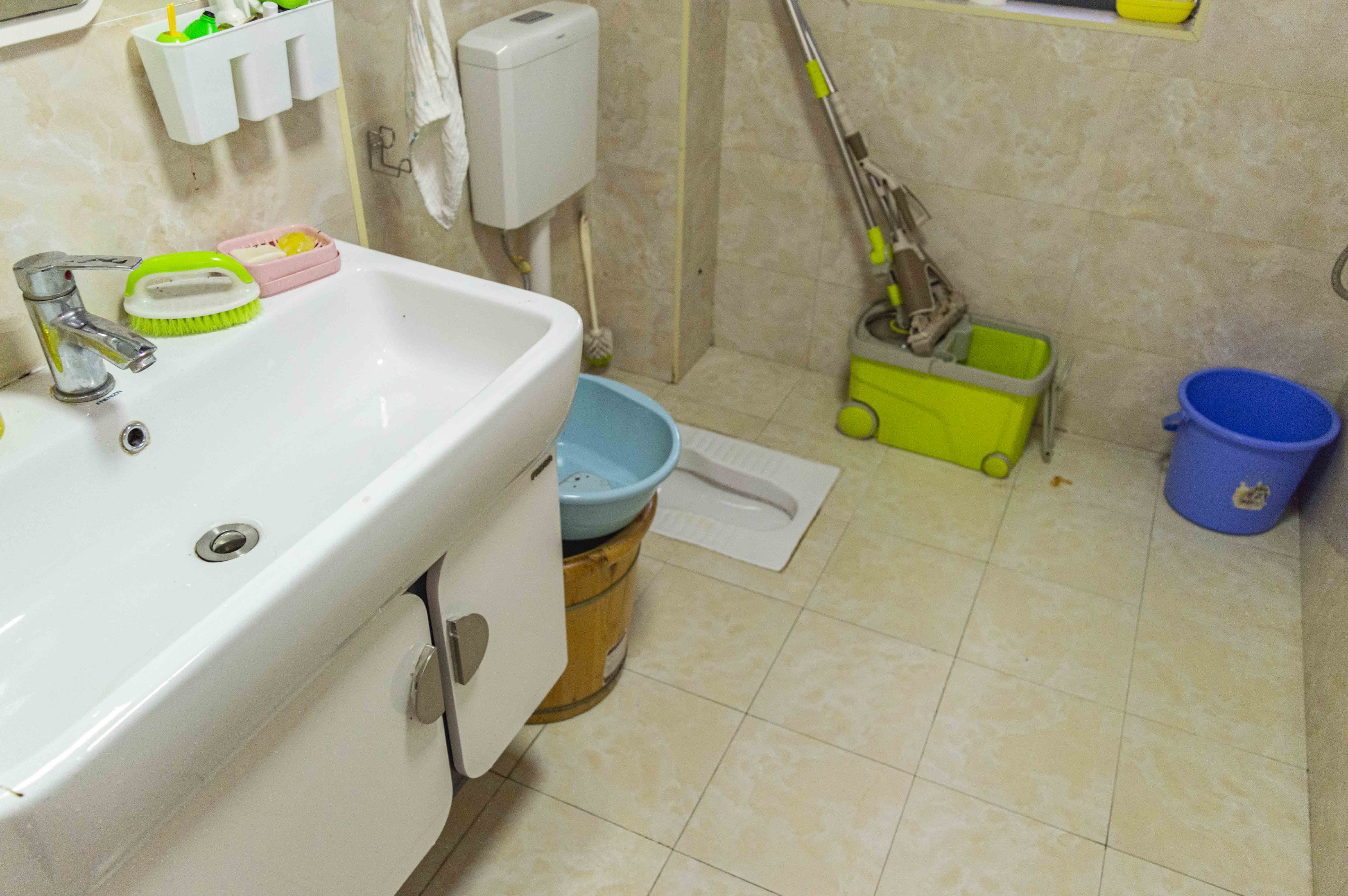 滨江花园 3室2厅2卫 80.0万 滨江花园 3室2厅2卫 80.0万客厅