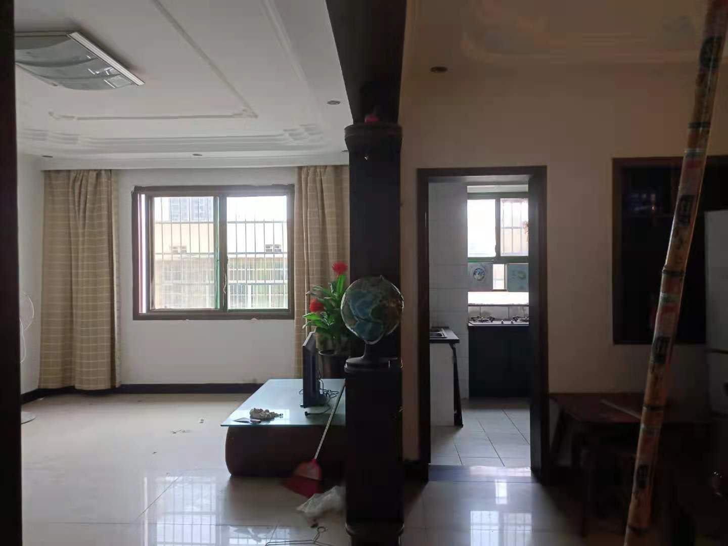 金花苑小区 3室2厅1卫 43.5万 金花苑小区 3室2厅1卫 43.5万卧室