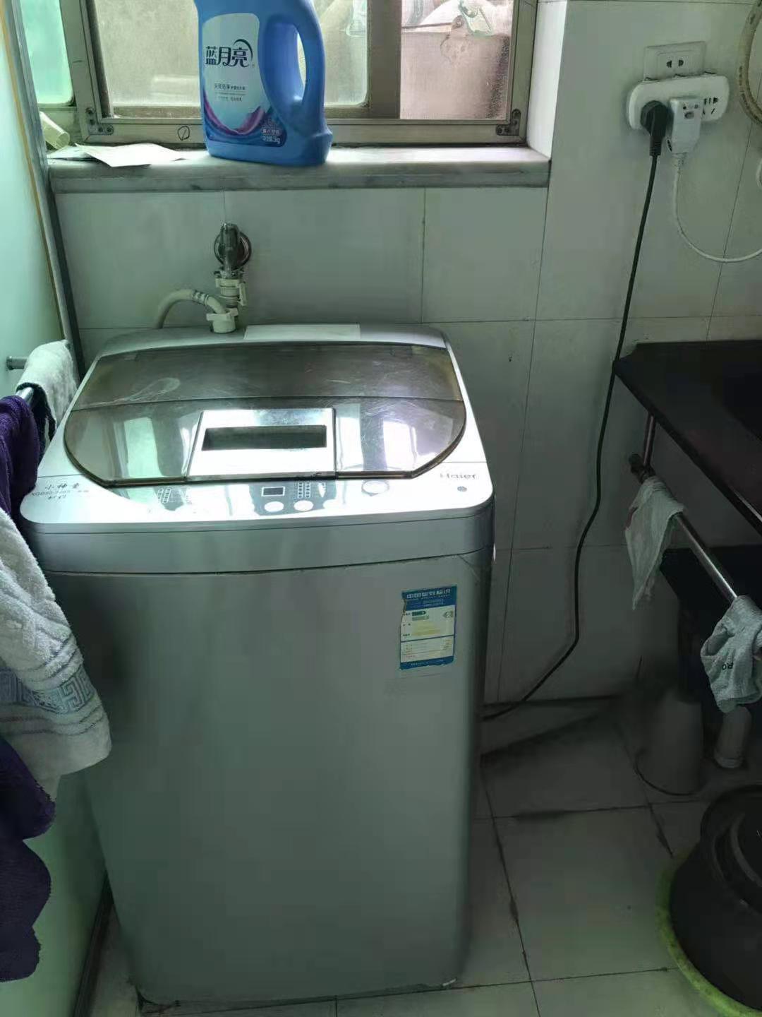 红旗花园  2室2厅1卫    1300.0元/月 红旗花园  2室2厅1卫    1300.0元/月室内图