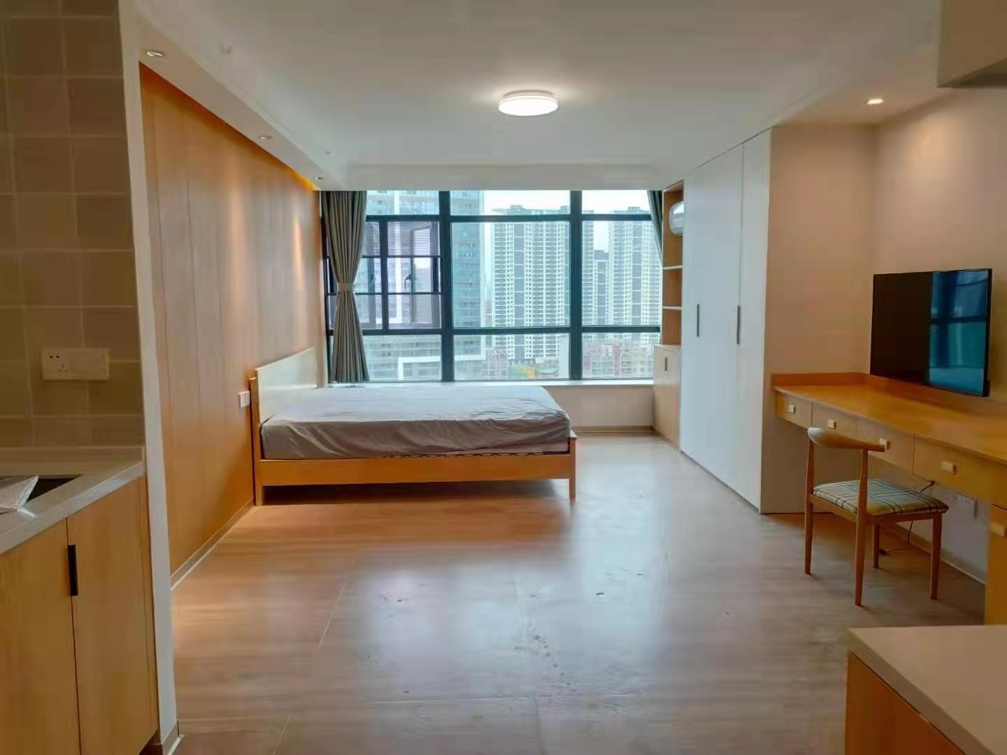 富力新天地一二期 1室1厅1卫 1800.00元/月 富力新天地一二期 1室1厅1卫 1800.00元/月户型图