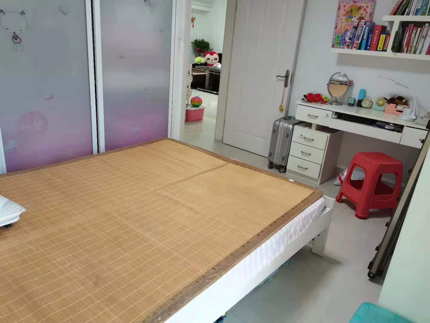 山水绿城  3室2厅1卫    47.8万 山水绿城  3室2厅1卫    47.8万卧室