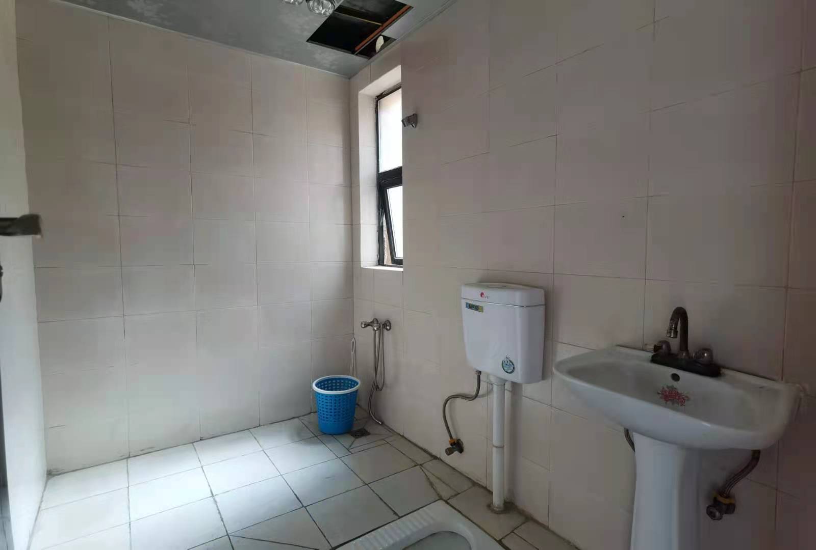 佳兆业君汇上品  3室2厅2卫    2300.0元/月 佳兆业君汇上品  3室2厅2卫    2300.0元/月室内图