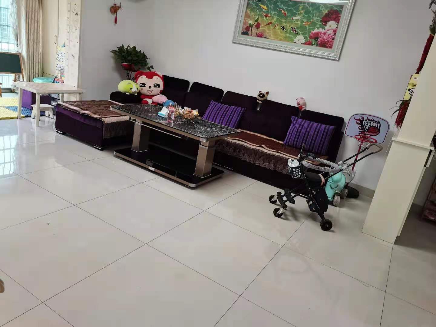 山水绿城  3室2厅1卫    47.8万 山水绿城  3室2厅1卫    47.8万客厅