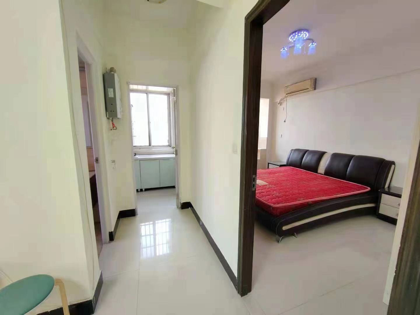 兆丰商厦(通程电器)  1室1厅1卫    1600.0元/月 兆丰商厦(通程电器)  1室1厅1卫    1600.0元/月室内图