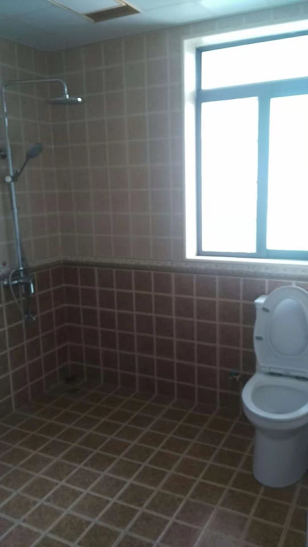 君临天厦  3室2厅2卫    3280.0元/月 君临天厦  3室2厅2卫    3280.0元/月室内图