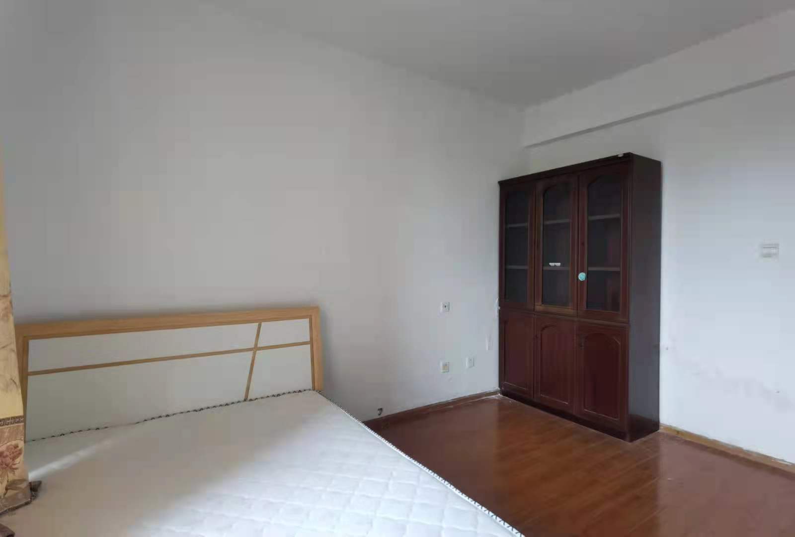 佳兆业君汇上品  3室2厅2卫    2300.0元/月 佳兆业君汇上品  3室2厅2卫    2300.0元/月室内图