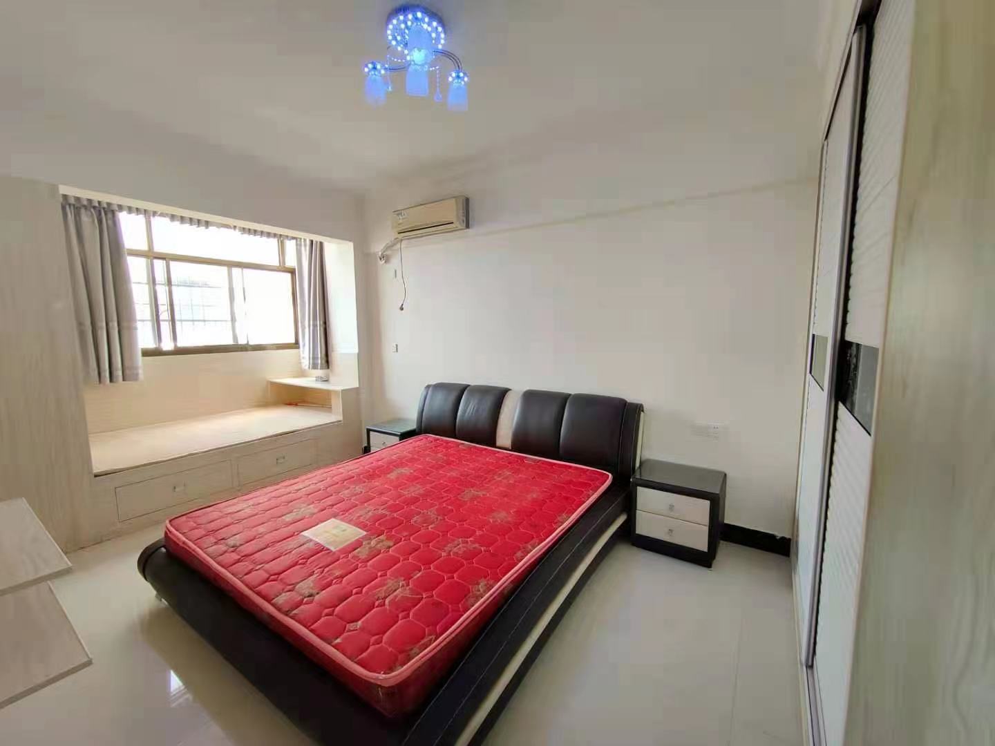 兆丰商厦(通程电器)  1室1厅1卫    1600.0元/月 兆丰商厦(通程电器)  1室1厅1卫    1600.0元/月室内图