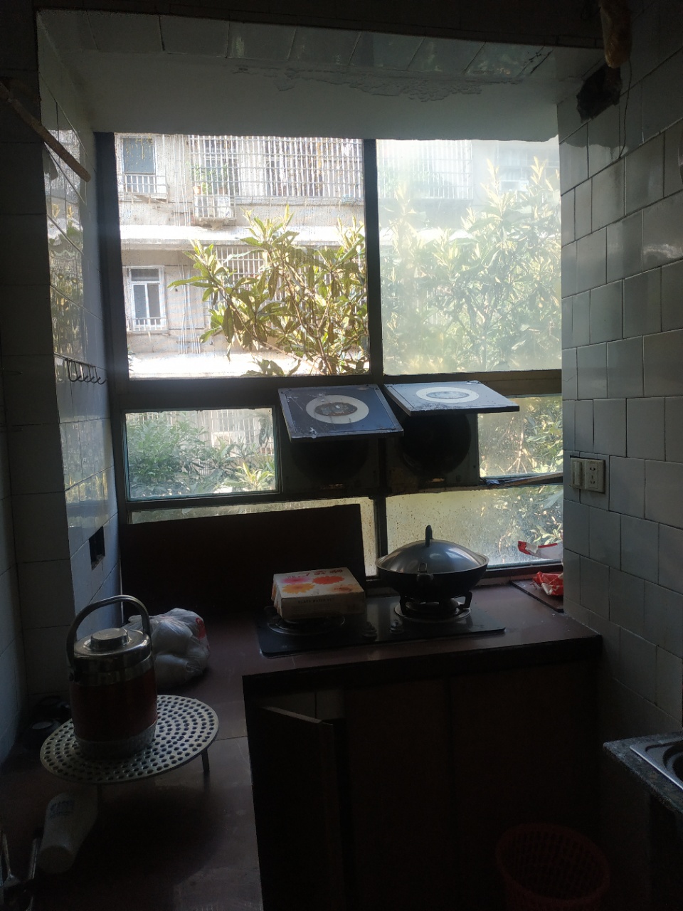 715矿小区  4室2厅2卫    1500.0元/月 715矿小区  4室2厅2卫    1500.0元/月室内图