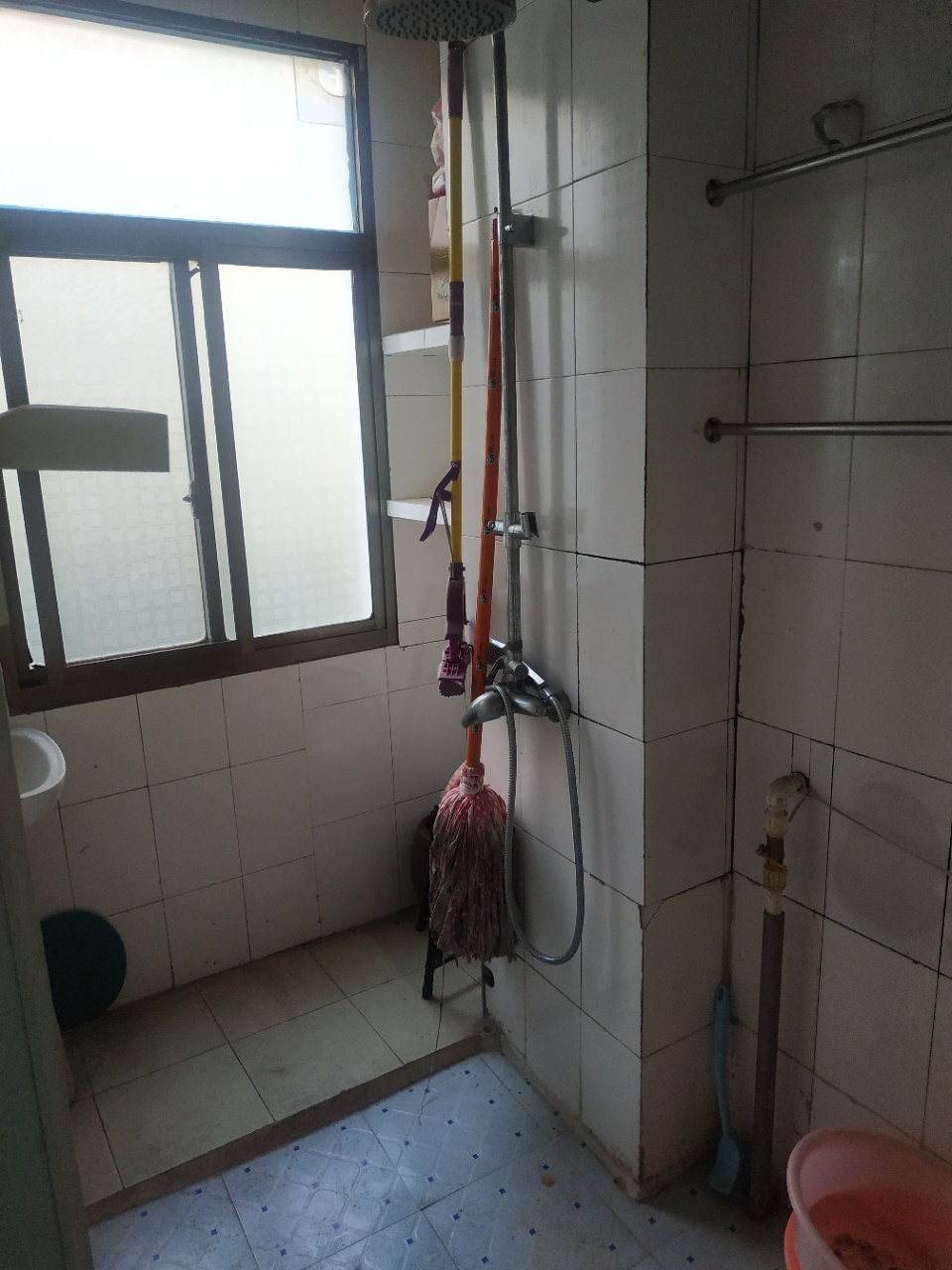 715矿小区 4室2厅2卫 50.0万 715矿小区 4室2厅2卫 50.0万客厅