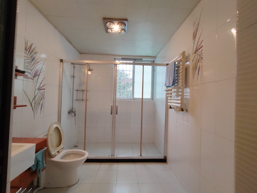 江岸人家 4室2厅2卫 120.0万 江岸人家 4室2厅2卫 120.0万客厅