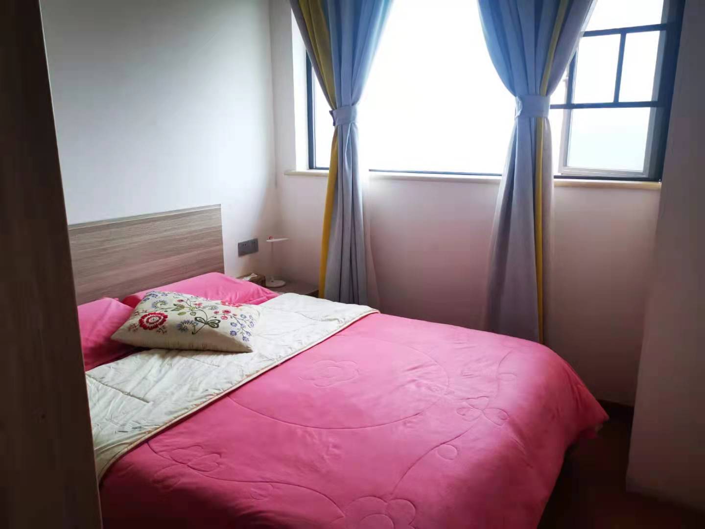 百弘学府城 2室1厅1卫 1460.0元/月 百弘学府城 2室1厅1卫 1460.0元/月室内图