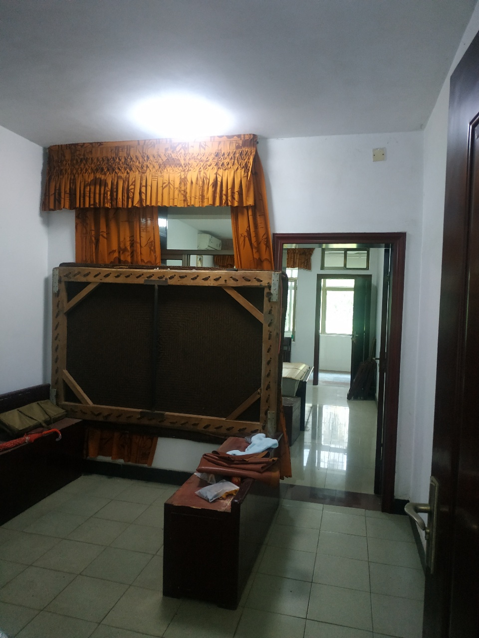 715矿小区 4室2厅2卫 50.0万 715矿小区 4室2厅2卫 50.0万客厅