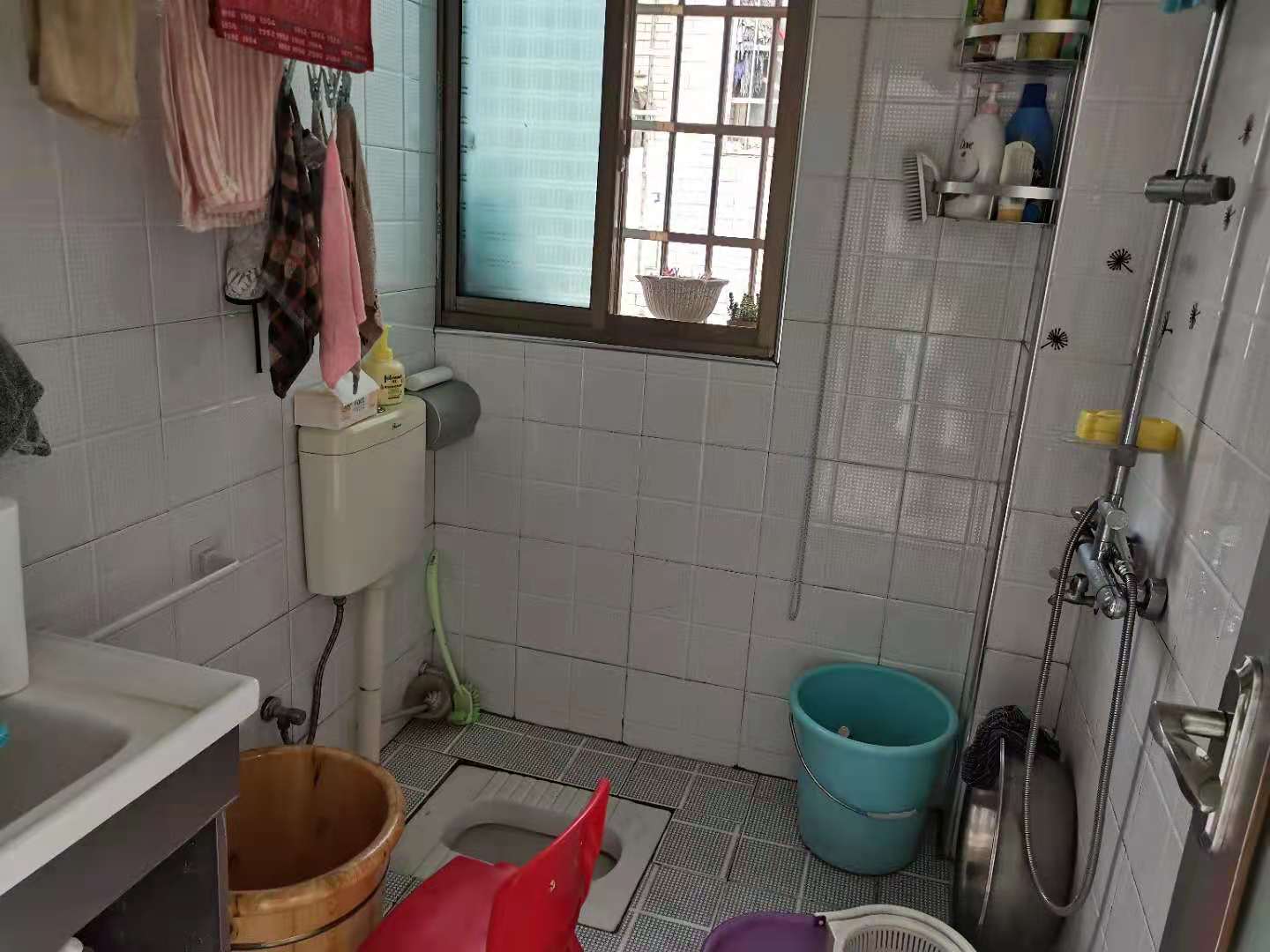 山水绿城  3室2厅1卫    47.8万 山水绿城  3室2厅1卫    47.8万卫生间