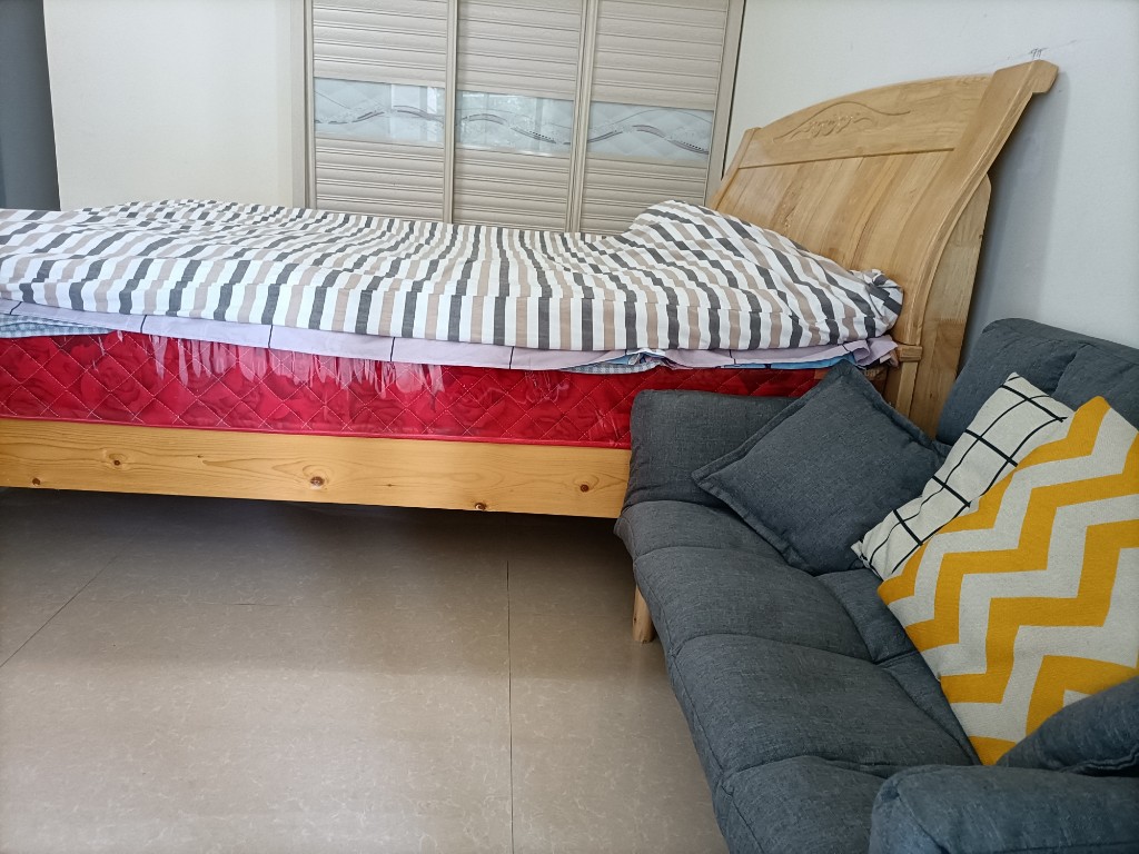 家和兴苑  2室1厅1卫    1580.0元/月 家和兴苑  2室1厅1卫    1580.0元/月室内图