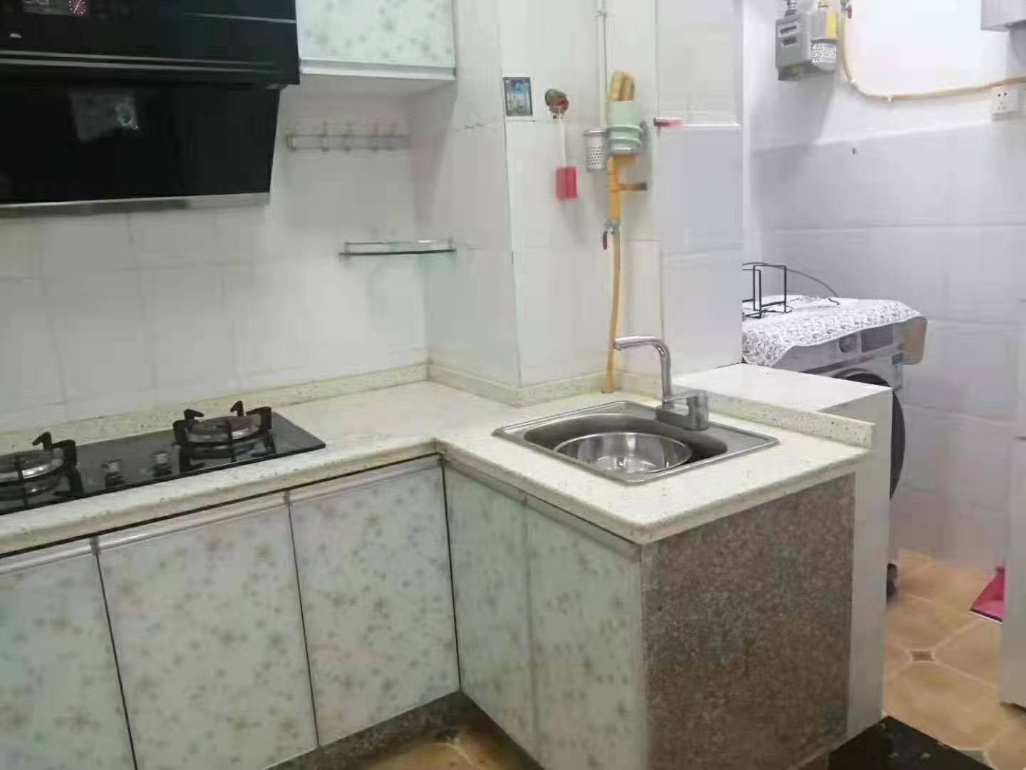 南湖春天  1室1厅1卫   1500.00元/月室内图