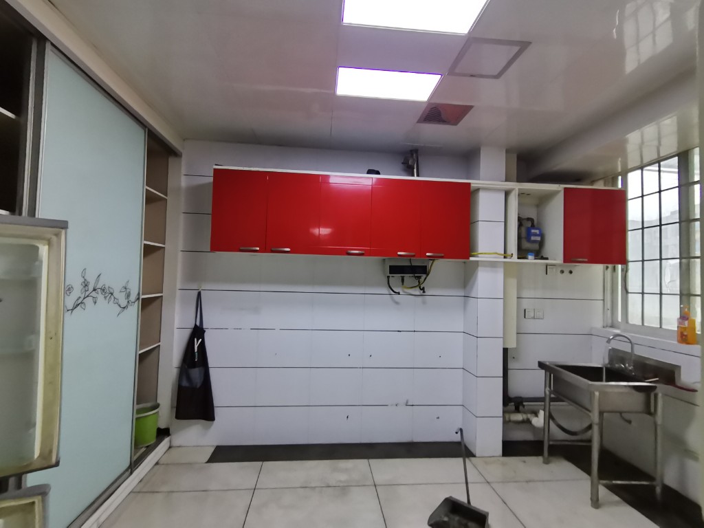 锦吉家园 4室2厅2卫 92.0万 锦吉家园 4室2厅2卫 92.0万客厅