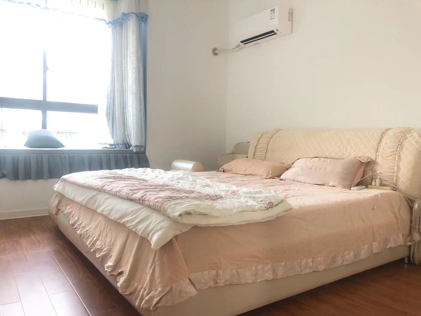 益秀园  3室2厅2卫    89.8万 益秀园  3室2厅2卫    89.8万卧室