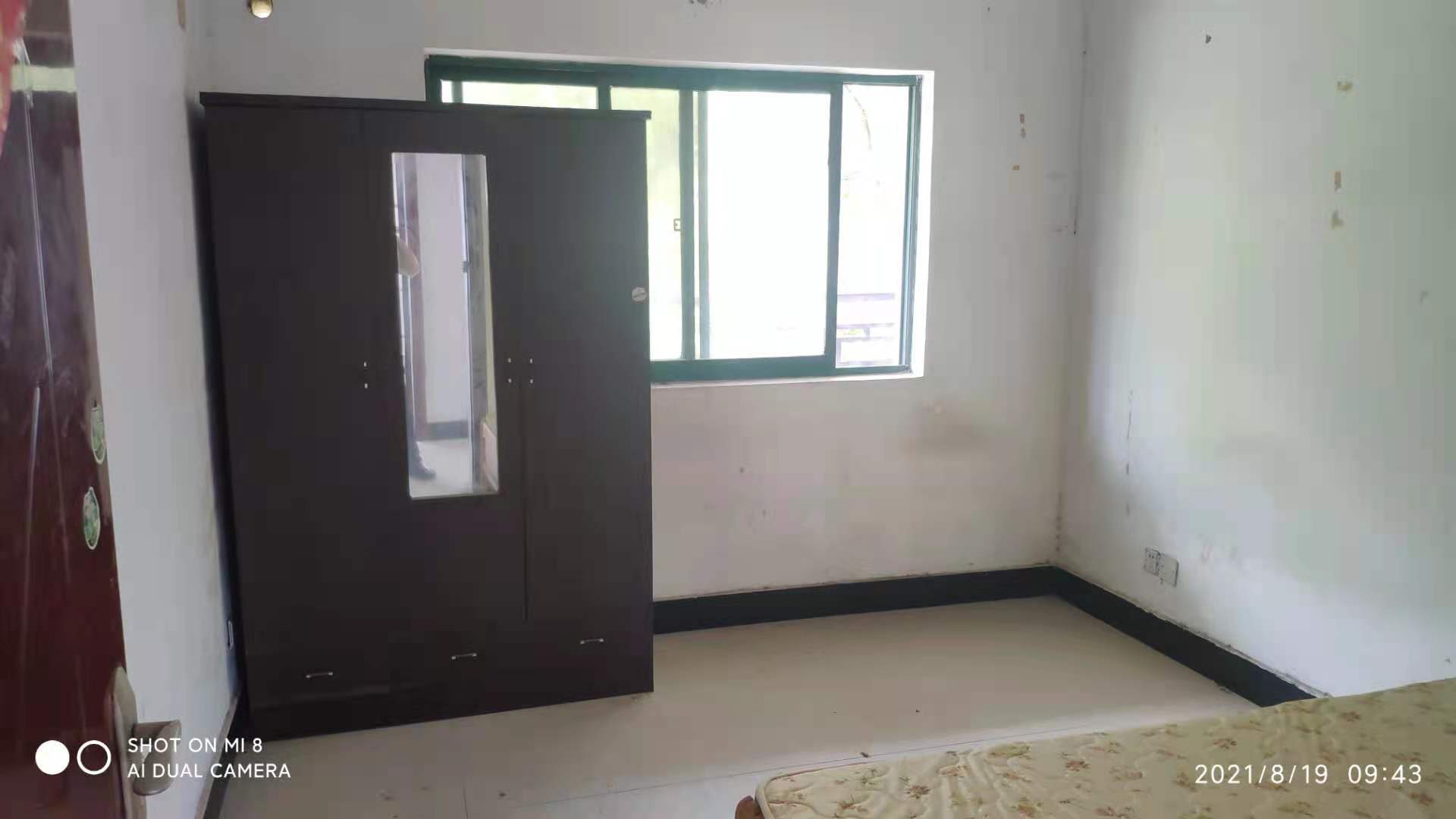 秦淮世家 3室2厅1卫 1300.0元/月 秦淮世家 3室2厅1卫 1300.0元/月室内图