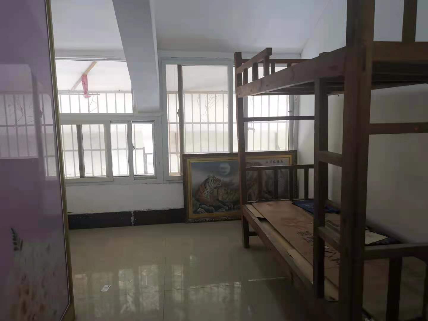 福中福商业城  2室1厅1卫    3000.0元/月 福中福商业城  2室1厅1卫    3000.0元/月室内图