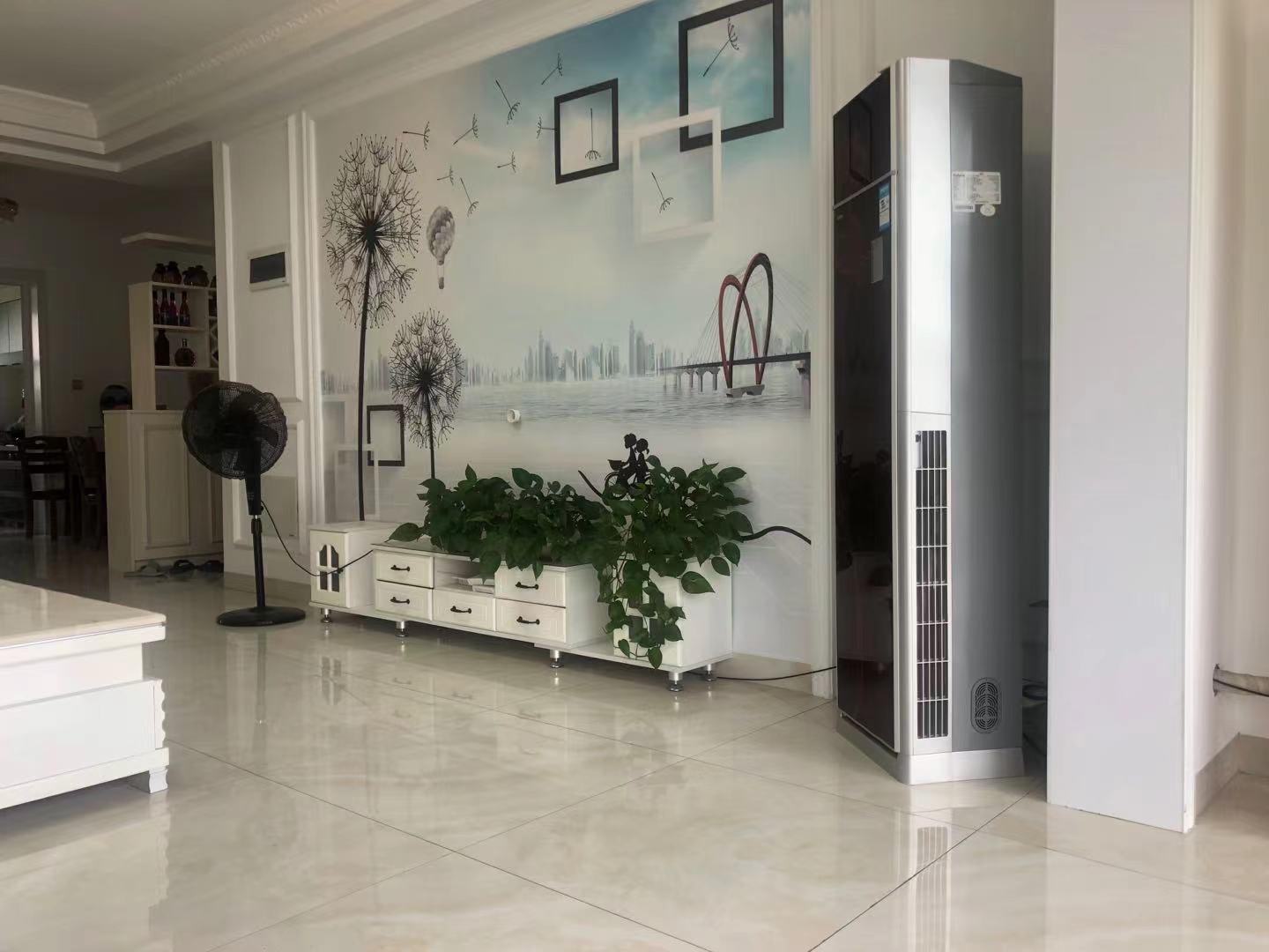 益秀园  3室2厅2卫    89.8万 益秀园  3室2厅2卫    89.8万客厅