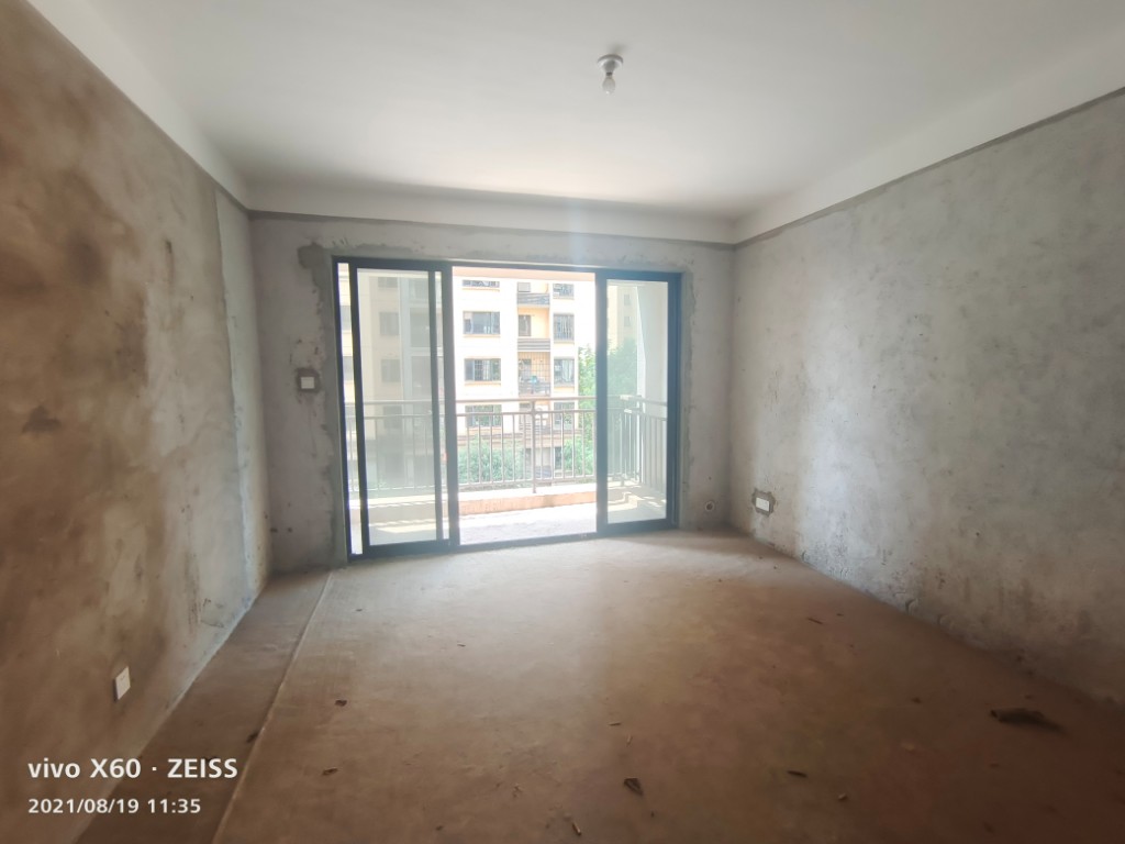 新桂广场 2室2厅1卫 53.8万 新桂广场 2室2厅1卫 53.8万客厅