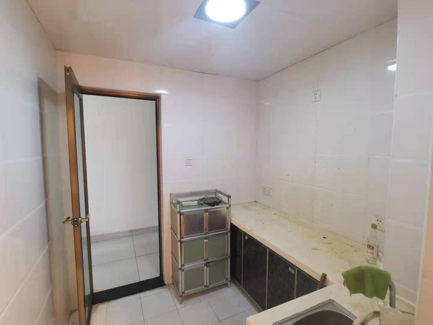 滴翠园天瑞新城 1室1厅1卫 1100.0元/月 滴翠园天瑞新城 1室1厅1卫 1100.0元/月室内图