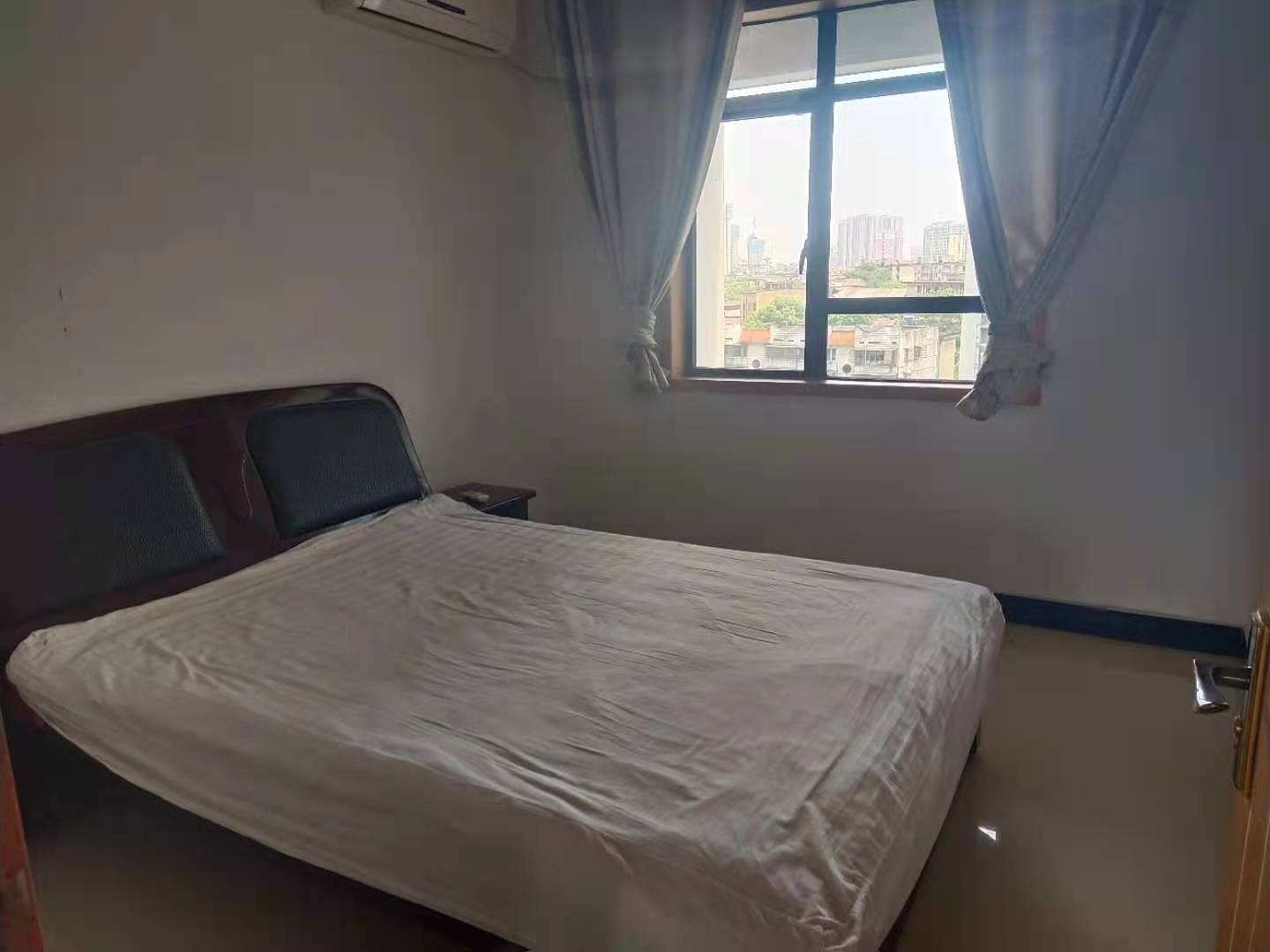 太一御江城  3室2厅2卫    2980.0元/月 太一御江城  3室2厅2卫    2980.0元/月室内图