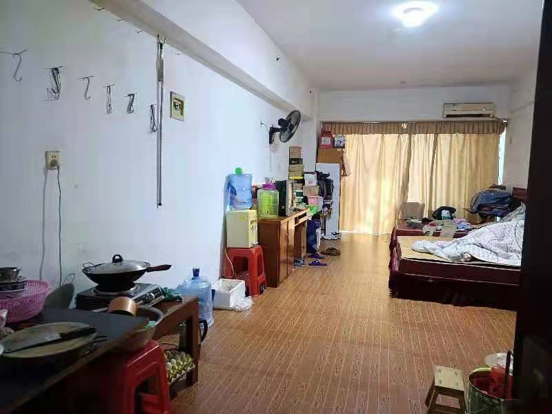 天成银座  1室1厅1卫    18.8万 天成银座  1室1厅1卫    18.8万卧室