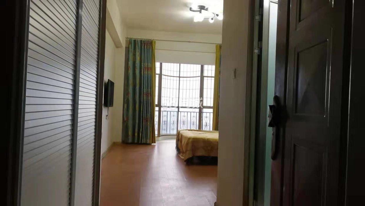 鹏泰国际 1室1厅1卫 900.0元/月 鹏泰国际 1室1厅1卫 900.0元/月室内图