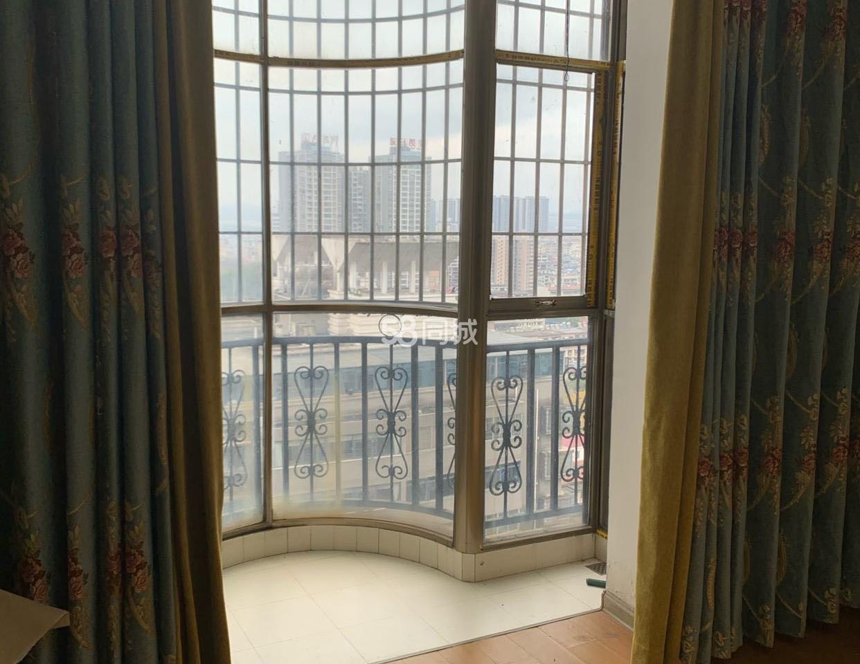 鹏泰国际 1室1厅1卫 900.0元/月 鹏泰国际 1室1厅1卫 900.0元/月室内图